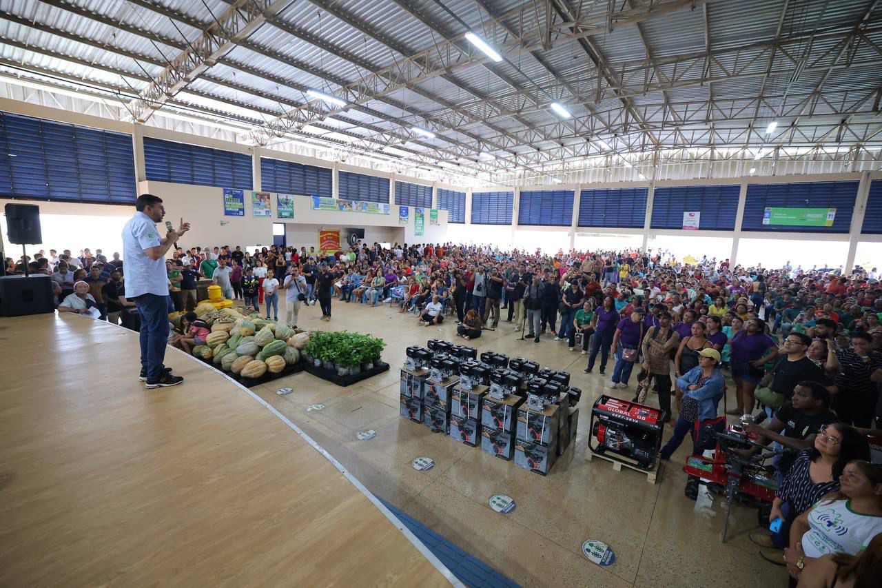 Entregas-Careiro-Castanho_Thiago-Corres_Secom-5