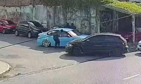 26aa331e7b0257ebacd6b523ad4946c4_URGENTE-Empresario-e-sequestrado-no-fazendinha_-na-Zona-Norte-de-Manaus